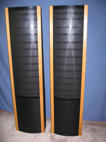 Martin Logan Request Speakers, Like new condition, Ligh...
