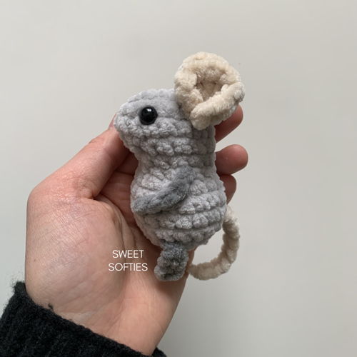 How to crochet a mouse without sewing!