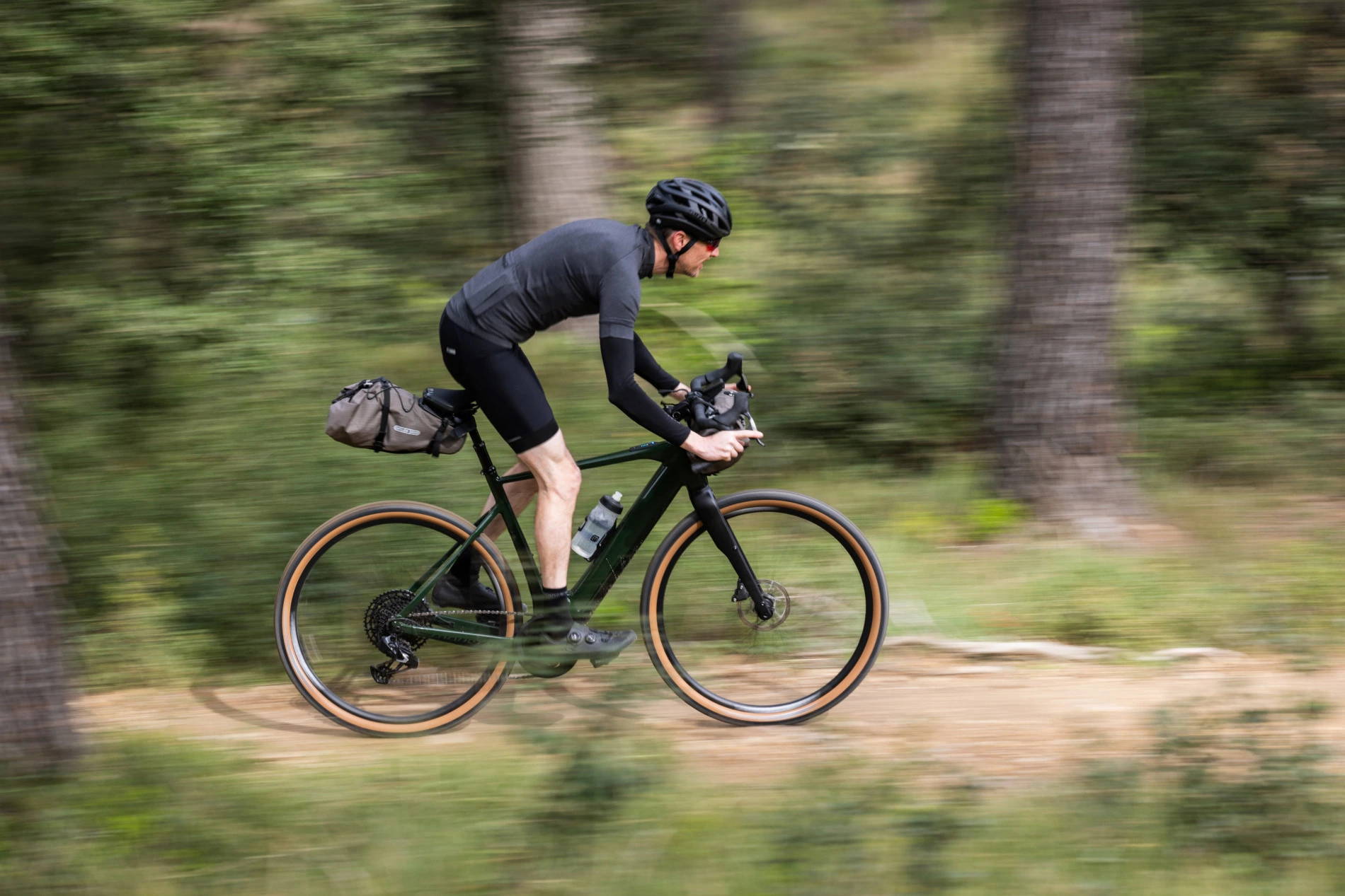 Electric gravel: ideal for outings on trails. 