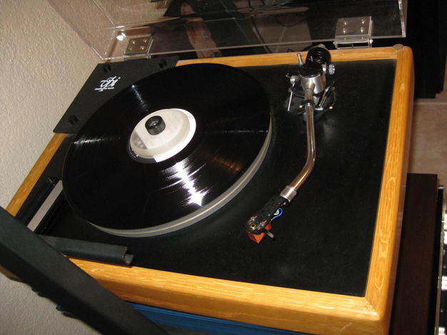VPI HW 19 Junior Perfectly Functional Turntable