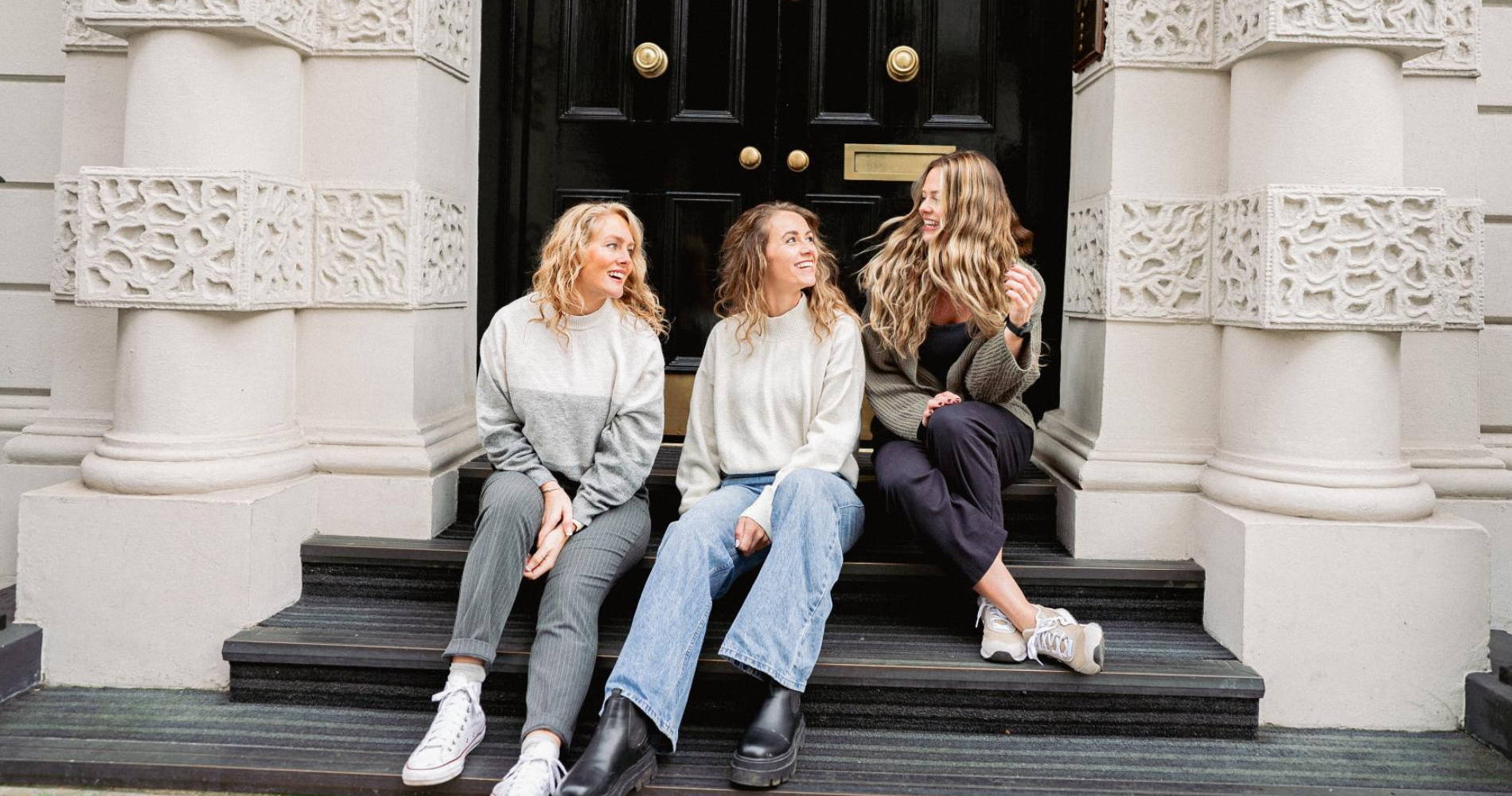 Women with wavy hair
