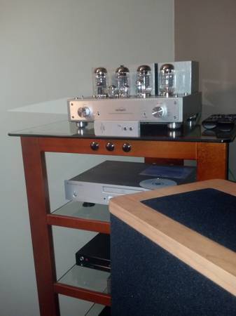 LM and Vandy "Art" shot