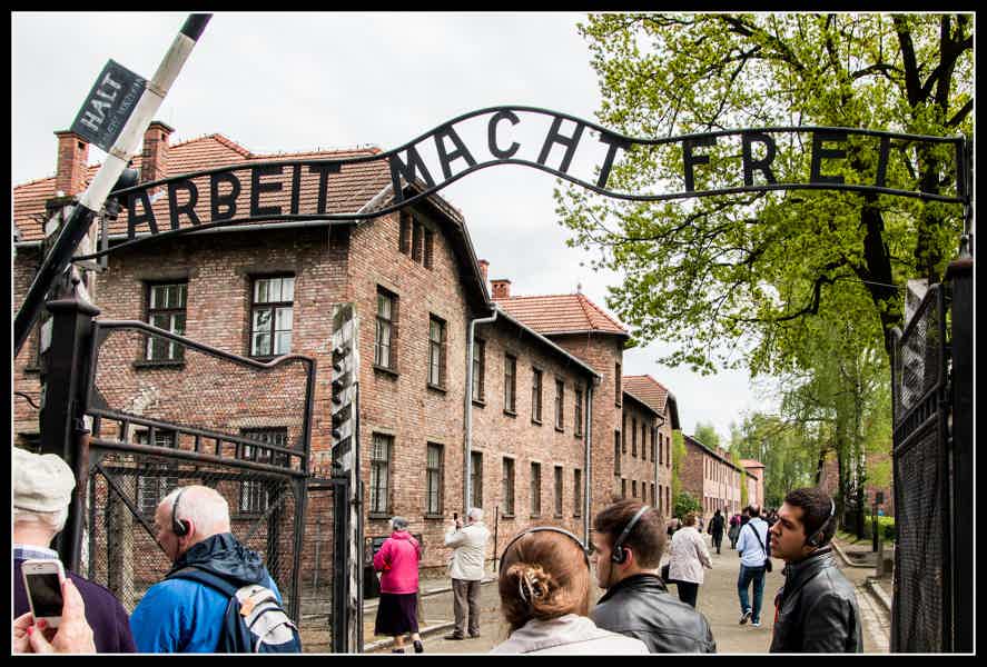 Krakow: Auschwitz-Birkenau Guided Tour with Hotel Transfer - photo 4