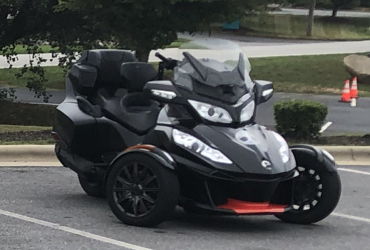 2016 CAN-AM SPYDER RT- S SPECIAL SERIES motorcycle for rent near Jonesboro , GA