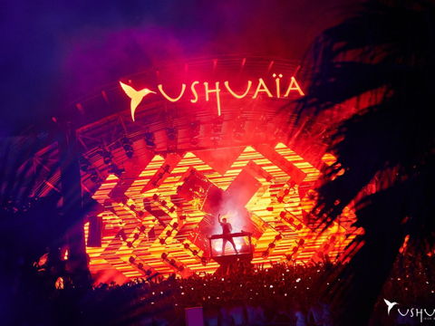 Colorfoul stage at Ushuaia Ibiza