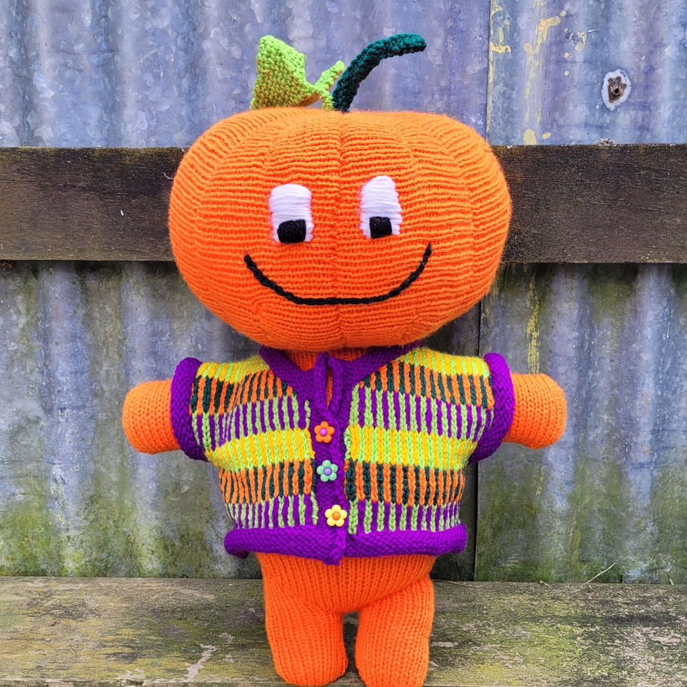 Pumpkin cutie toy in 8 ply yarn
