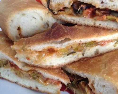 Corsi di cucina San Quirico d'Orcia: Da nord a sud: Schiaccia toscana e calzone di sponsali