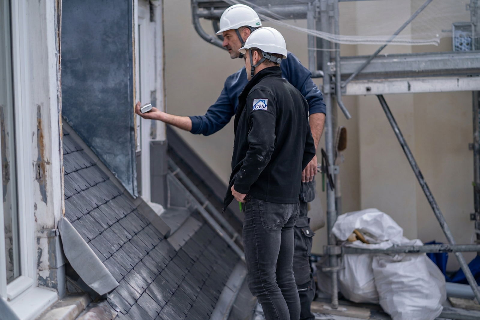 Restauration de couverture : l'expertise CLV à Bourg-la-Reine à Bourg-la-Reine