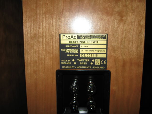 Proac Response D Two Standmount Speakers