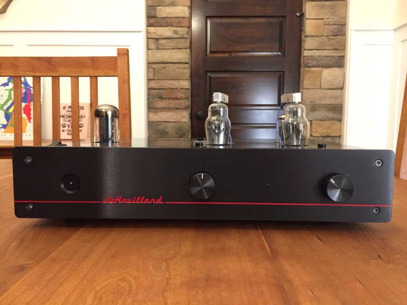 deHavilland Electric Amp Mercury 3 remote Vacuum Tube Preamplifier with 2 sets of NOS tubes!