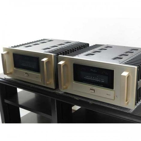 Accuphase A-200 Mono Power Amplifiers Class A 220 Voltage