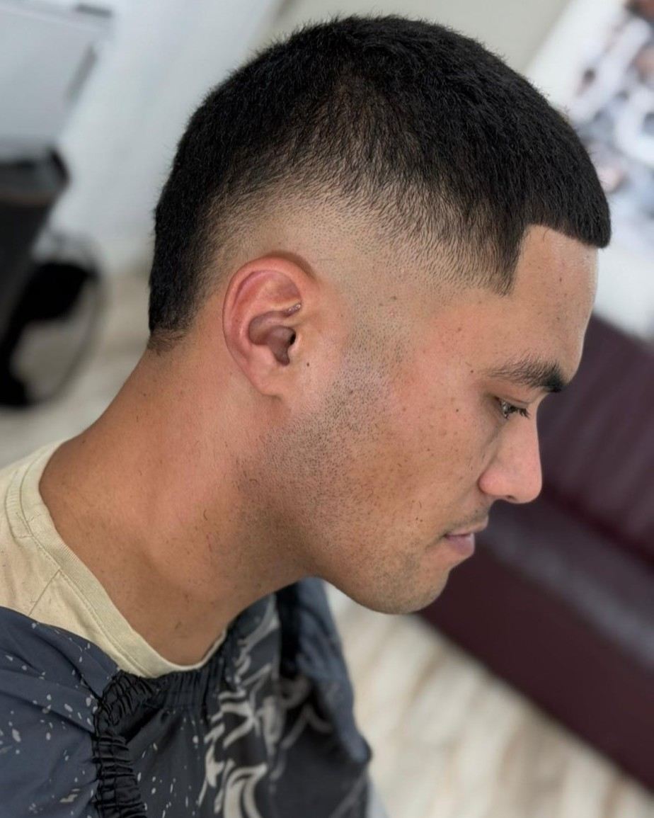 Knows Hair Barber Shop - Image 6