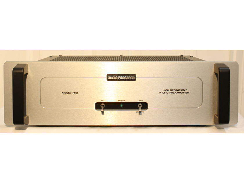 Audio Research PH-3 SE Phono Pre Amp. Silver.