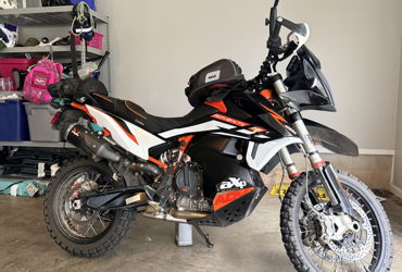 2022 KTM 890 ADVENTURE R motorcycle for rent near Young Harris, GA