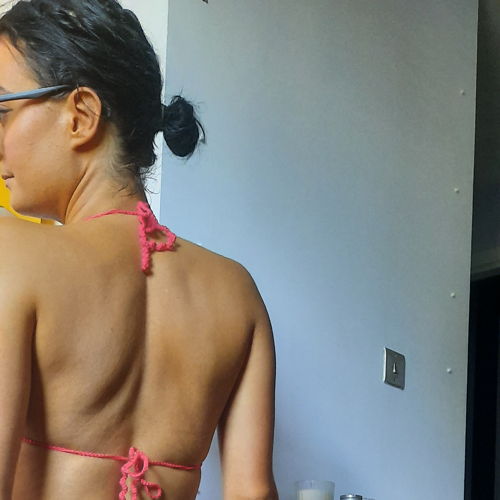 Haakpatroon Sexy kruisband bikini top.