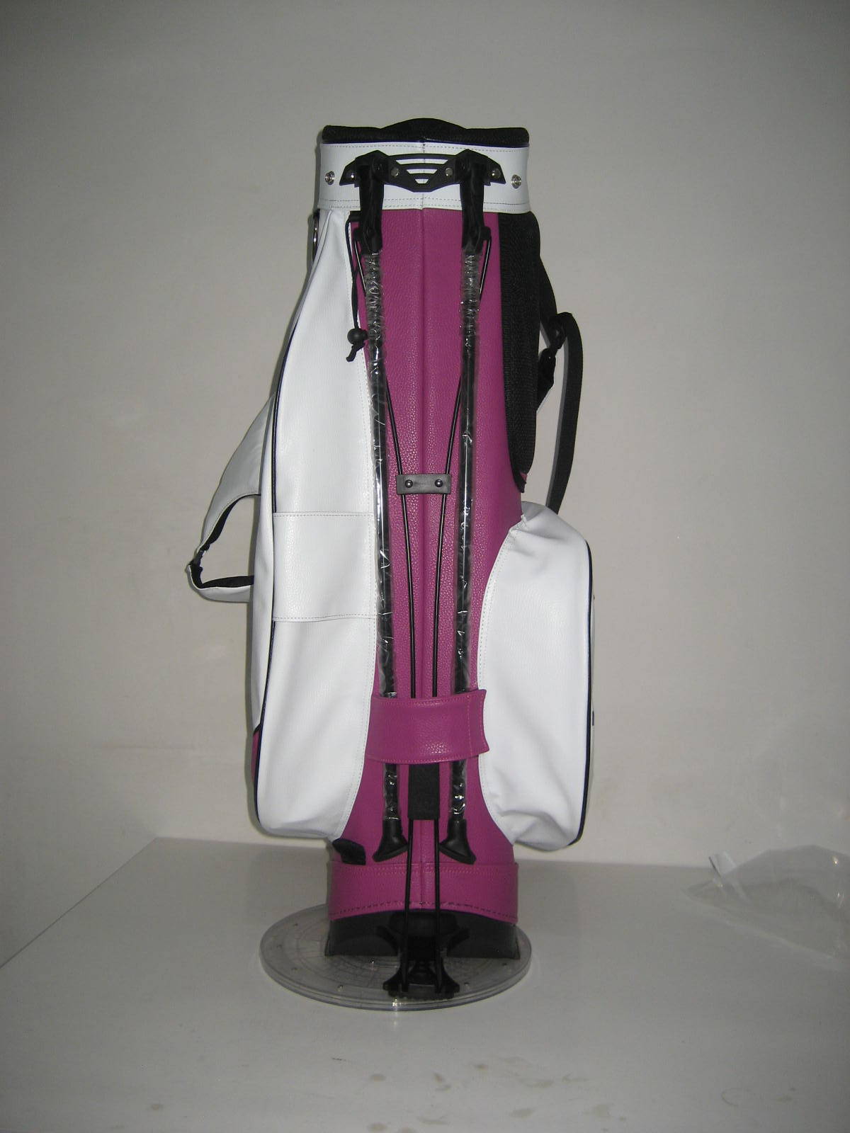 Customised football club golf bags by Golf Custom Bags 90