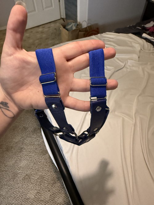 Thigh garter