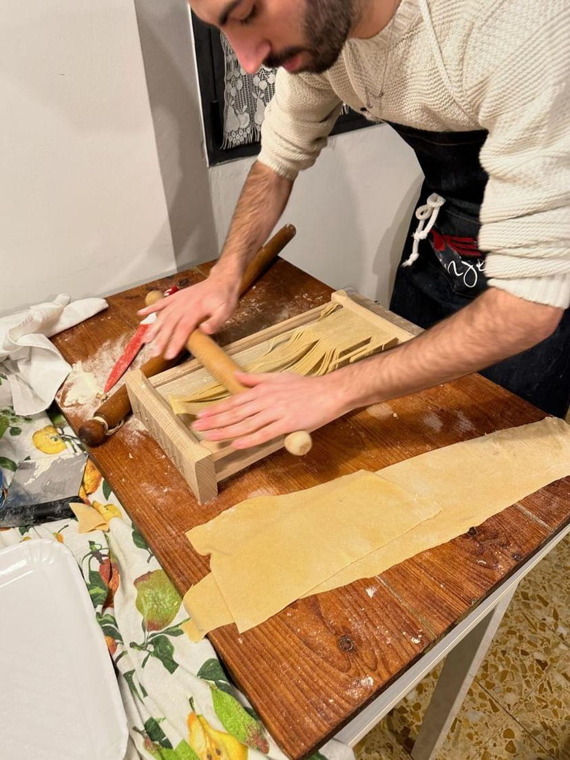 Cooking classes Bologna: Creative cooking with ravioli and fettuccine in Bologna