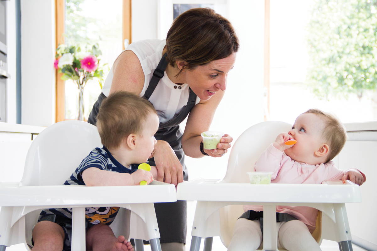 Free 2 Week Weaning Plan for Introducing Food and Feeding Baby 