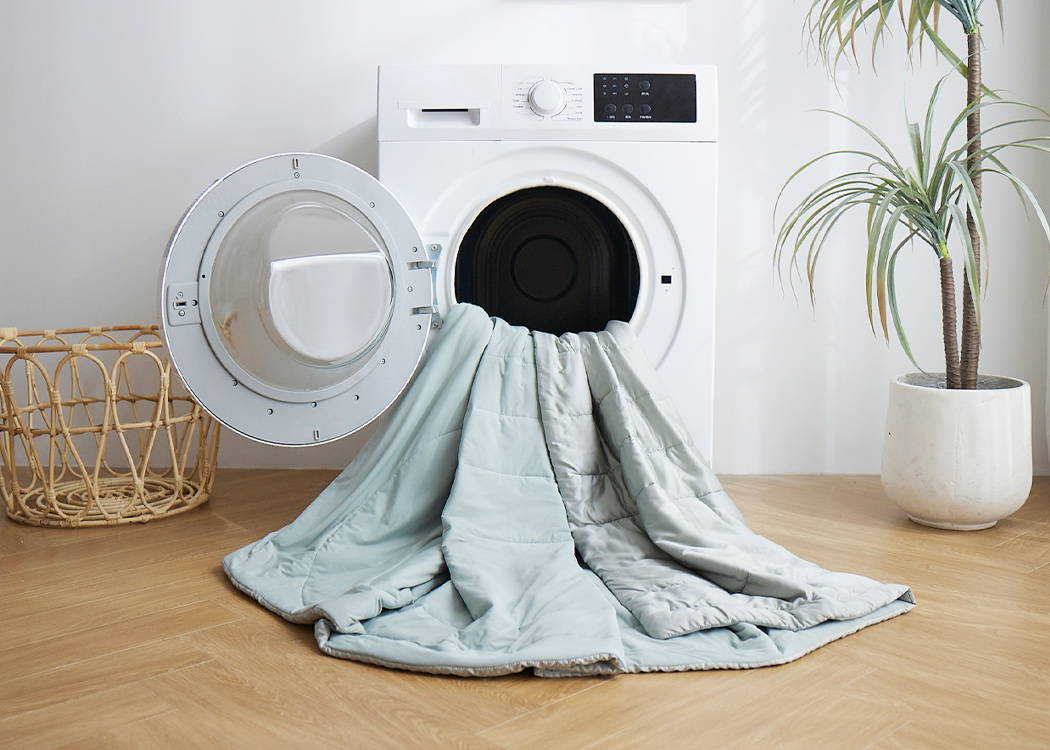 Z-Magic Cooling Comforter