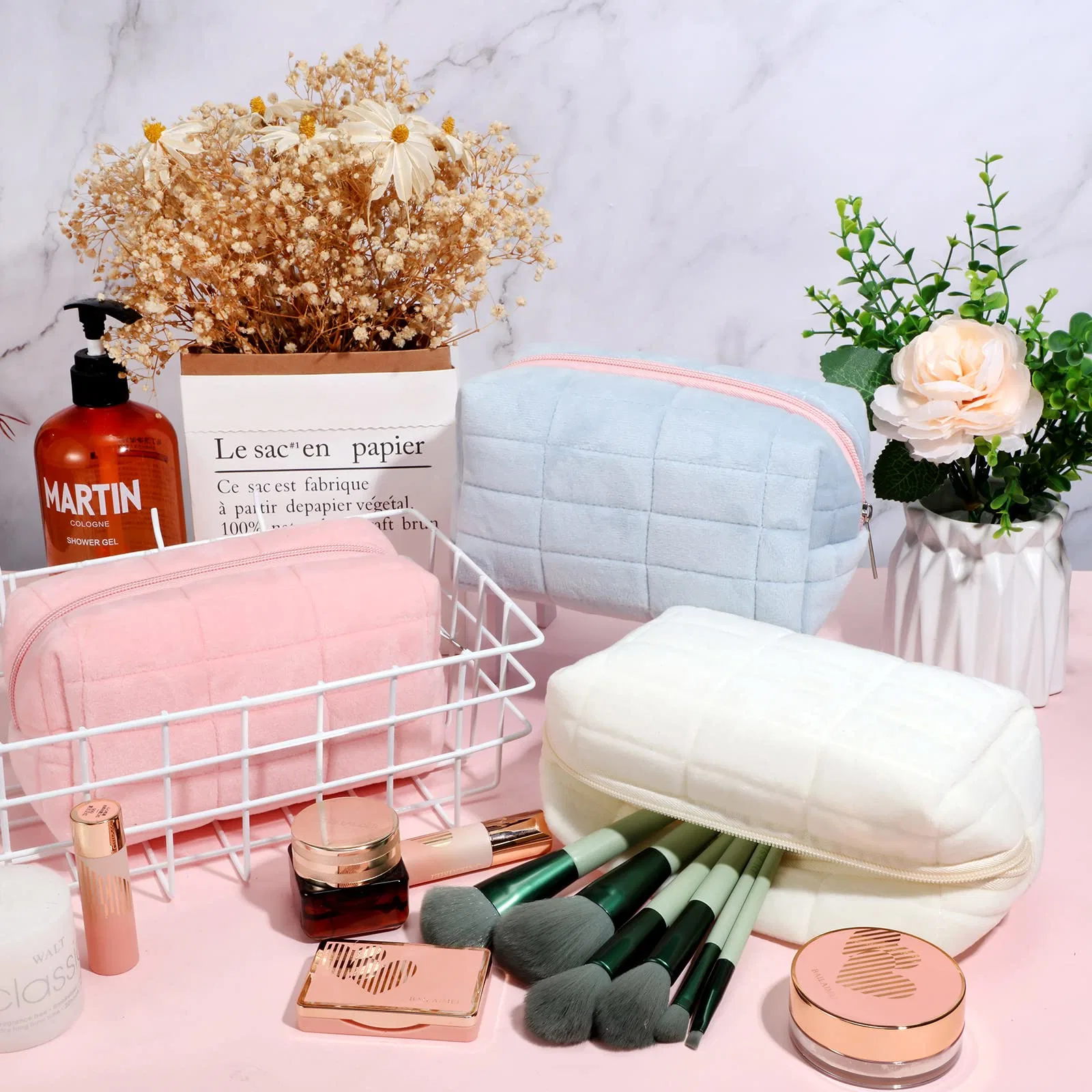 Plush Makeup Bag Checkered Cosmetic Bag Cosmetic Travel Bag - Image 2