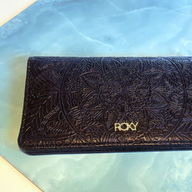 Joli porte monnaie Roxy, discret et original 