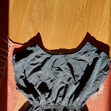Cutses Schwarzes Kleidchen