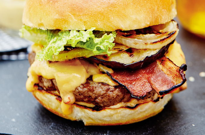 Burgers with Bacon and Chipotle Cheese Sauce