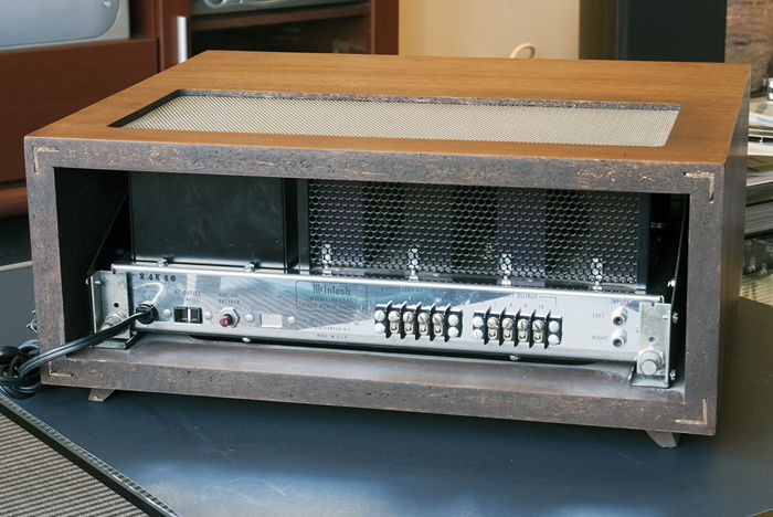 McIntosh MC-2505 Power Amplifier; 50w x 2. With Wood Case.