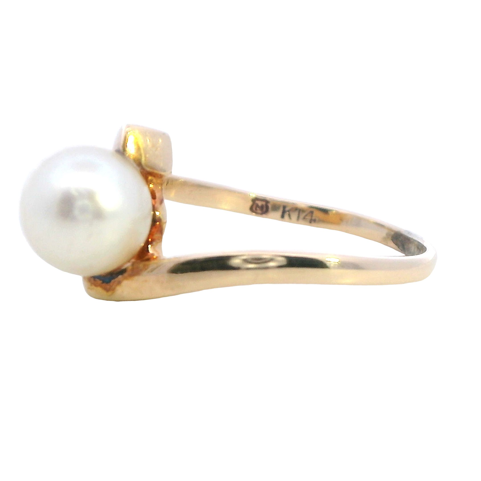 Mikimoto Cultured Pearl 14ct Yellow Gold Ring - Image 2