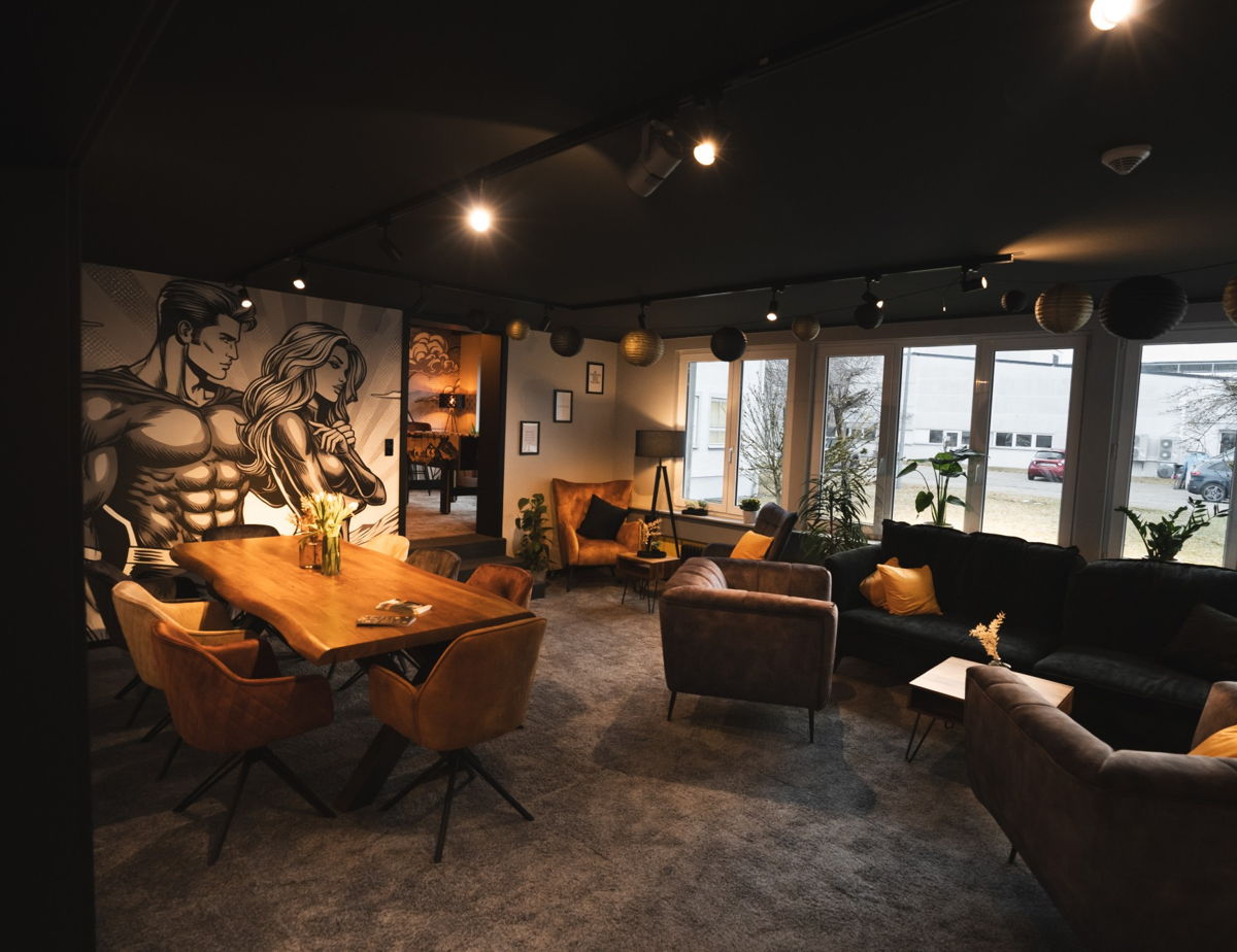 Wohlfühlambiente im Fitnessstudio K2 mit Relaxbereich