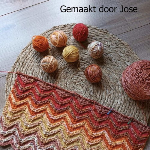 Knitted Advent Shawl