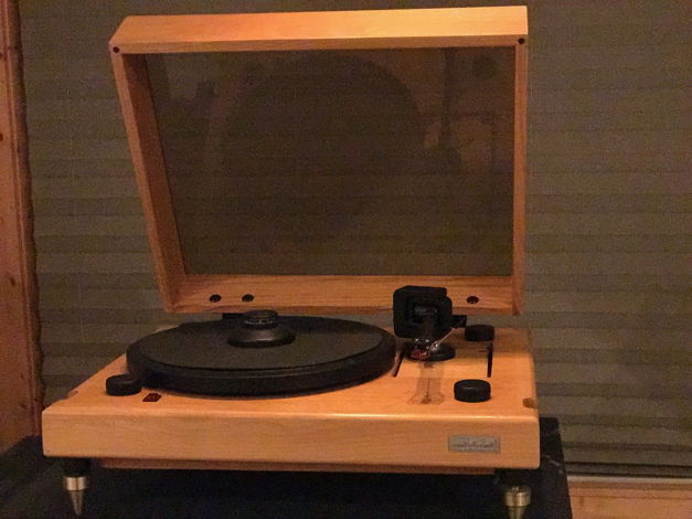 Turntable with Wood/Glass Cover