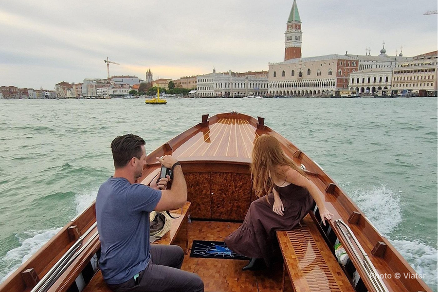 Venice Lagoon Tour with Historic Venetian Boat - photo 3
