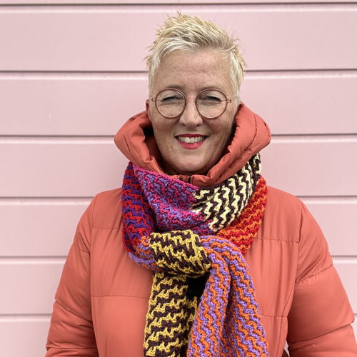 Crochet pattern shawl April from teacher Sas