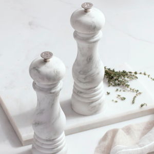 Le Creuset Salt & Pepper Mills