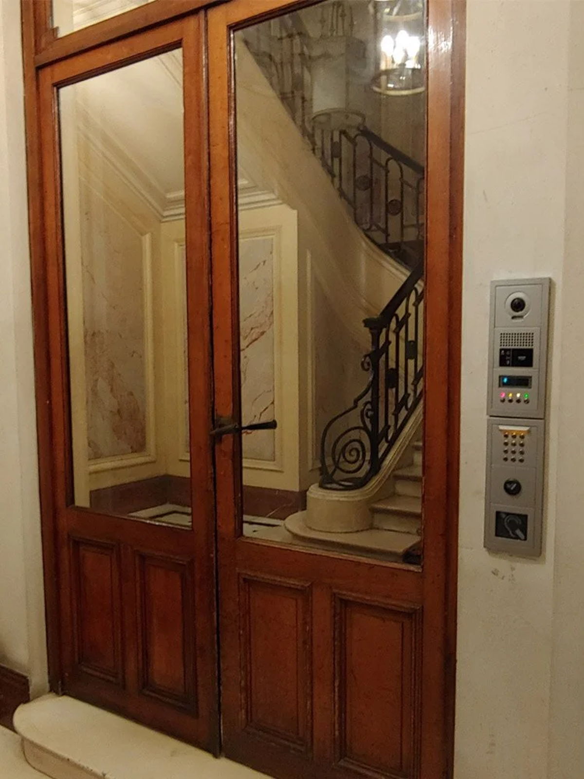 Installation d'interphonie dans une copropriété (SDC du 24 Opéra / Clément Touron) à Paris — TELEANTEN