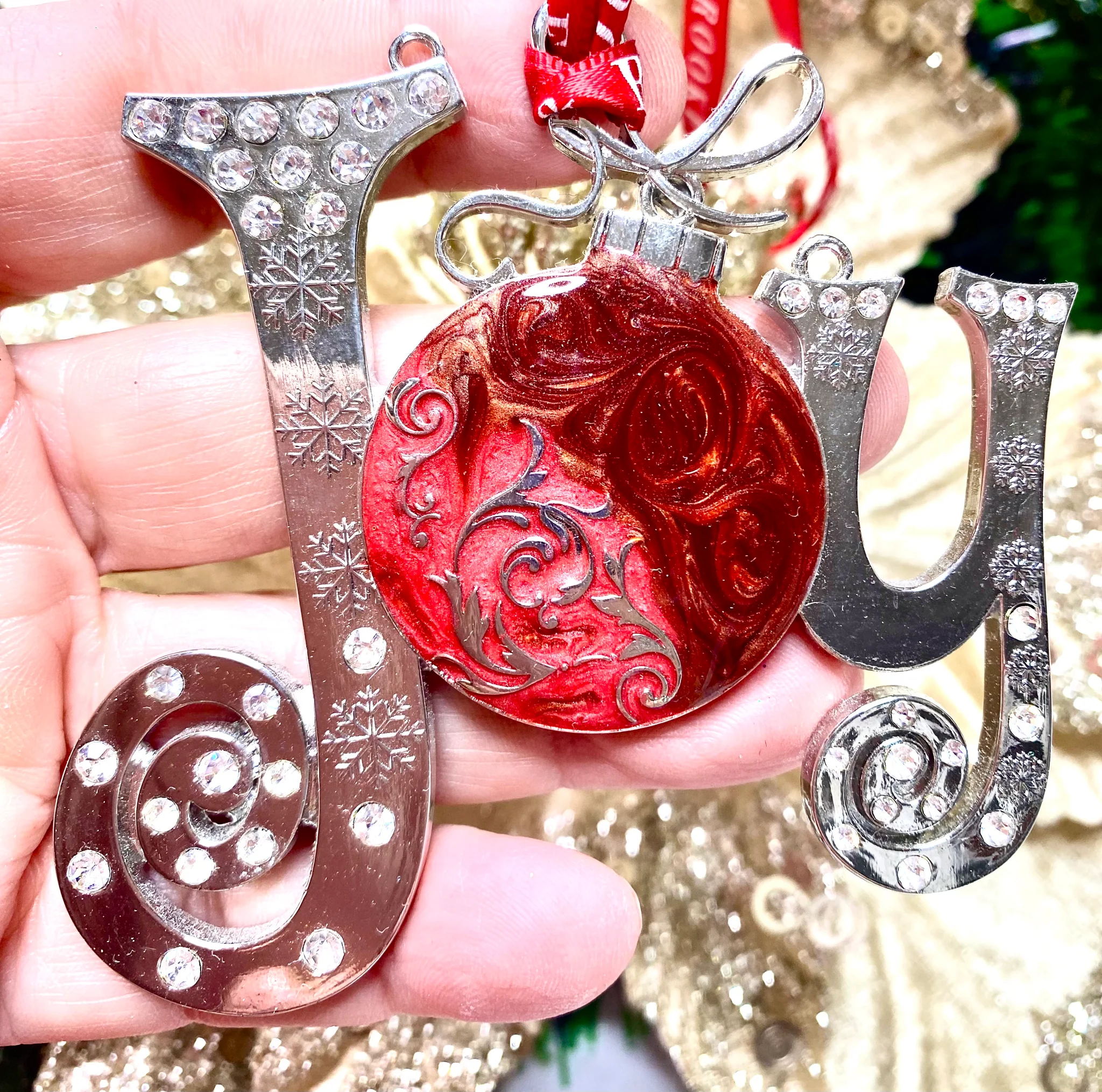 Tipperary Crystal Joy Ornament with Bauble O - Image 2