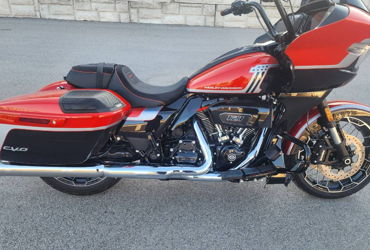 2024 HARLEY-DAVIDSON CVO ROAD GLIDE motorcycle for rent near Peculiar, MO