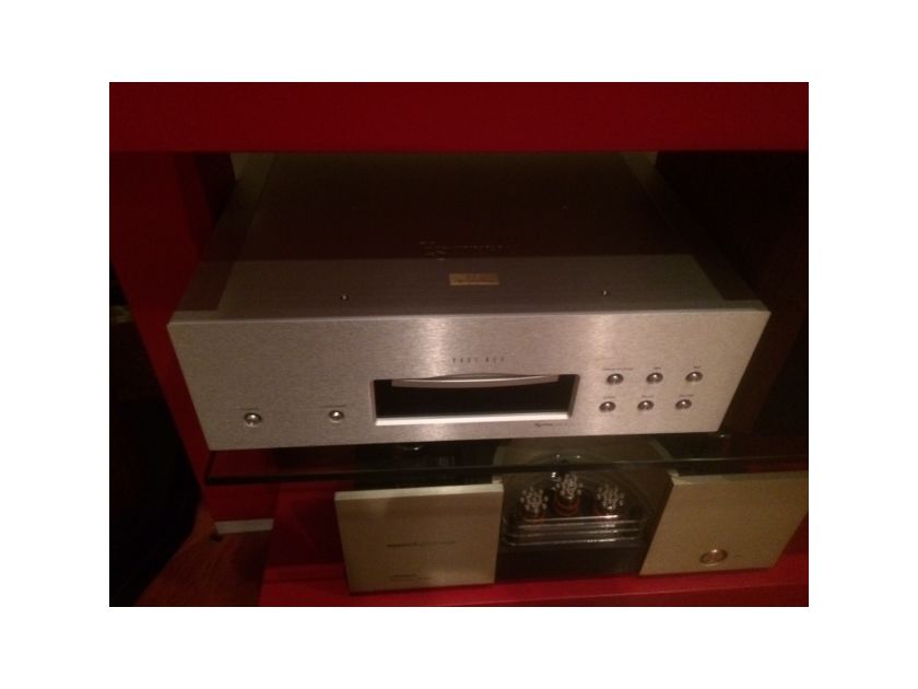 Esoteric UX-3 LTD CD/SACD/DVDA Player Super  Sound-MSRP $9000.00!