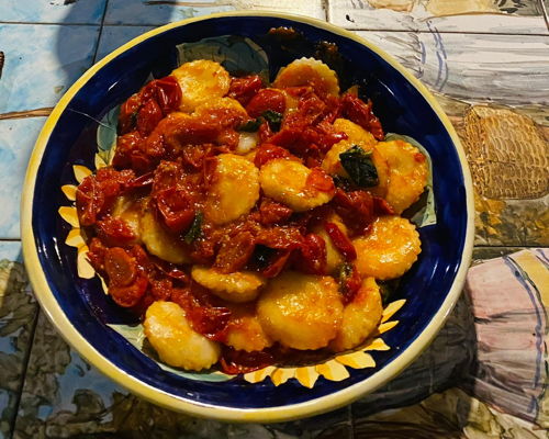 Cooking classes Anacapri: A summer in Capri: between hands in dough and tiramisu