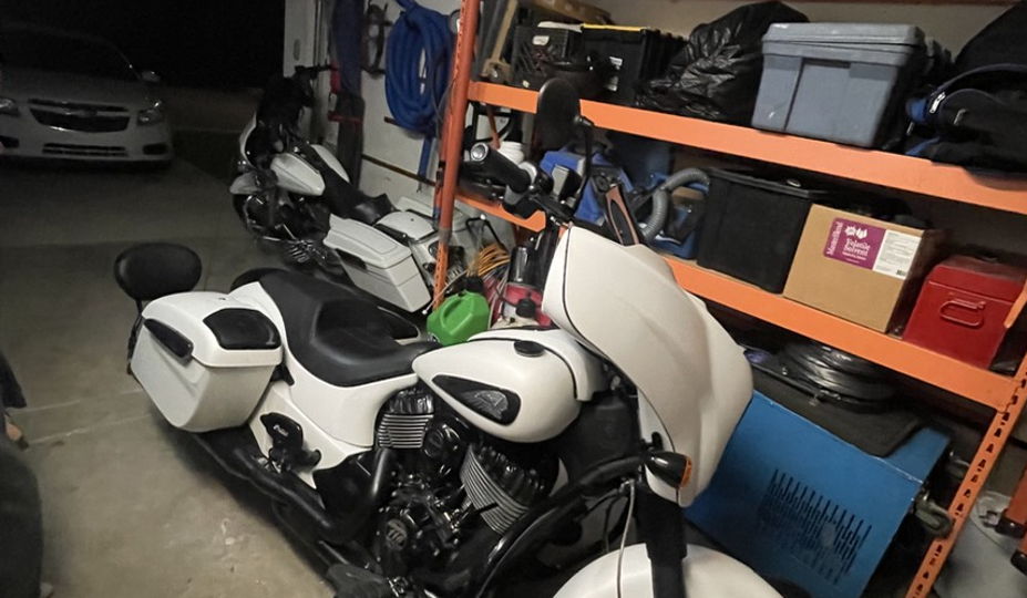 INDIAN CHIEFTAIN DARK HORSE for rent near Avondale, AZ