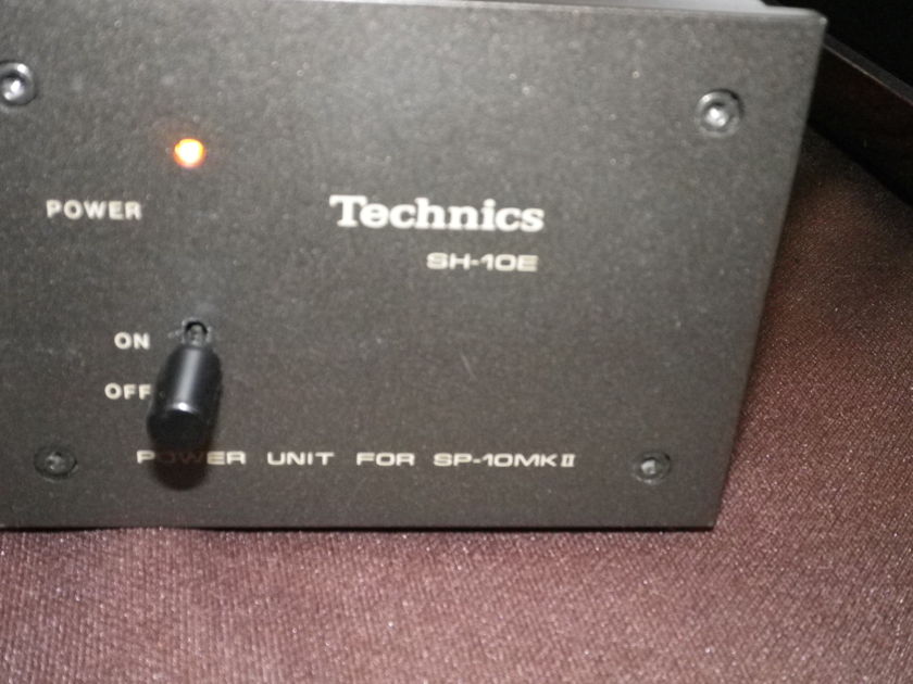 TECHNOCS  SP-10MKII with SH-10B3 PLINTH incluging DUST COVER  and SH-10E POWER SUPPLY