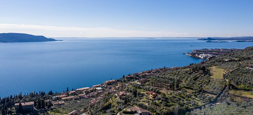 Desenzano del Garda - Would you like to sell your apartment, house or stylish villa in Toscolano on Lake Garda?
Engel & Völkers will help you