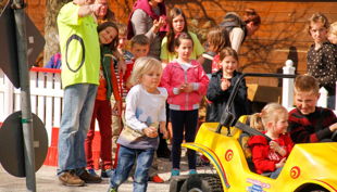 kiddi car gelbes auto