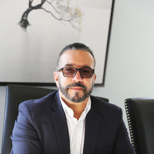 Roberto G Gonzalez