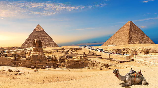 View of the Sphinx & Pyramids in Giza, Cairo, Egypt