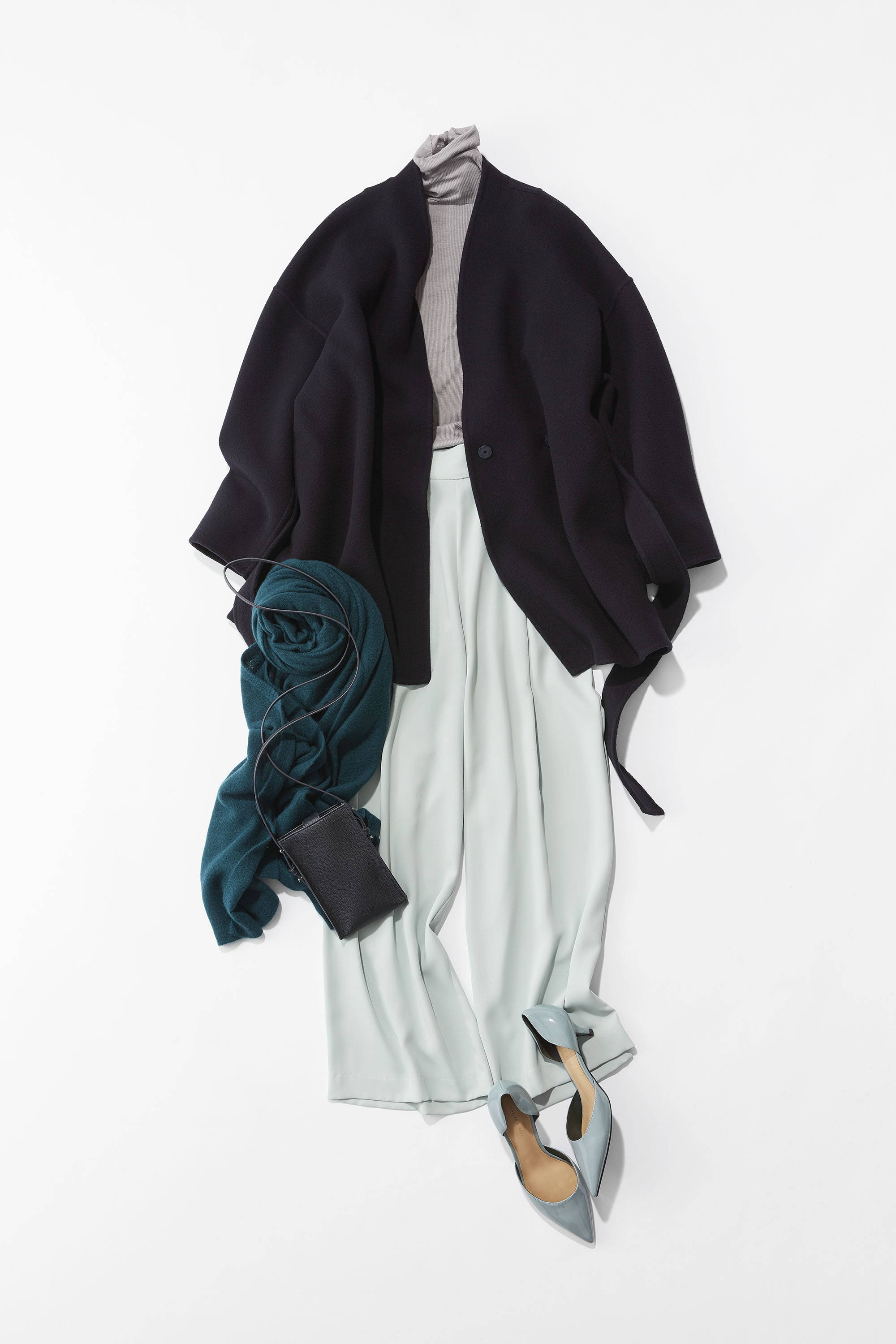 大人の女性のための重ねるカシミヤ混インナータートル - SOÉJU online