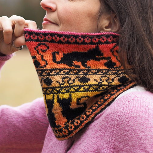 Cowl's Meow Reversible Neckwarmer