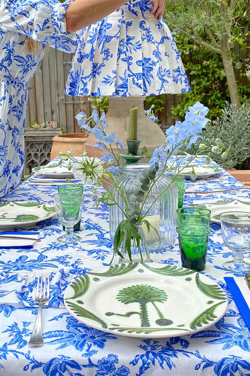 Tablescaping with YOLKE's linen homeware in made to match prints